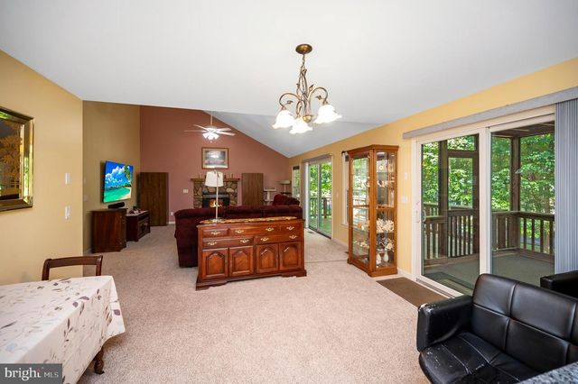300 EDGEHILL DR, Locust Grove, VA 22508