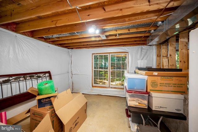 300 EDGEHILL DR, Locust Grove, VA 22508