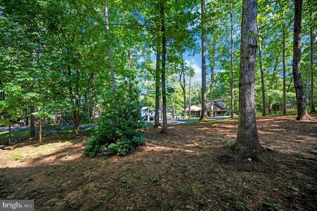 300 EDGEHILL DR, Locust Grove, VA 22508