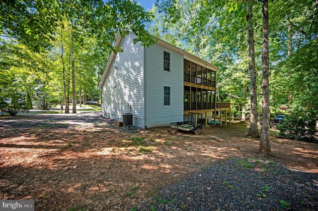 300 EDGEHILL DR, Locust Grove, VA 22508