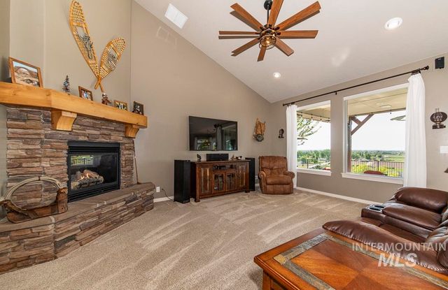 7063 Top Rim Way, Star, ID 83669