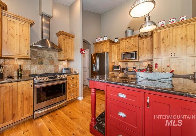 7063 Top Rim Way, Star, ID 83669