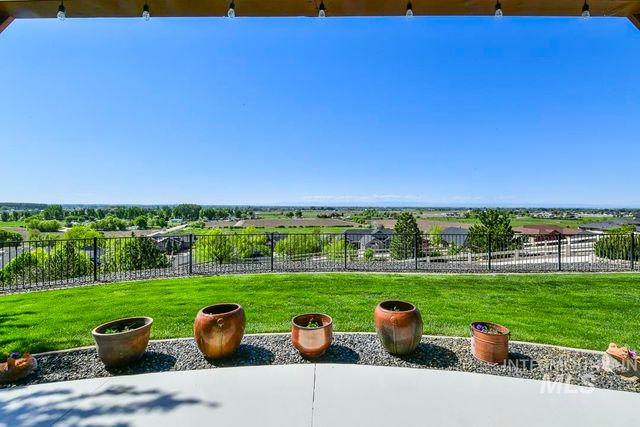 7063 Top Rim Way, Star, ID 83669