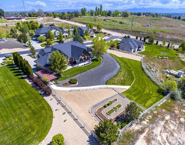 7063 Top Rim Way, Star, ID 83669