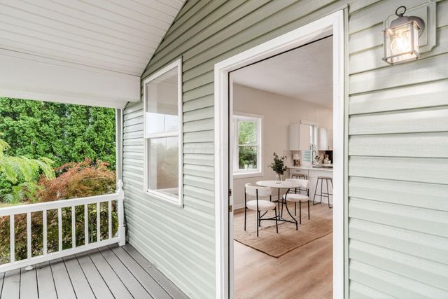 23 E Oak Street, Canal Winchester, OH 43110