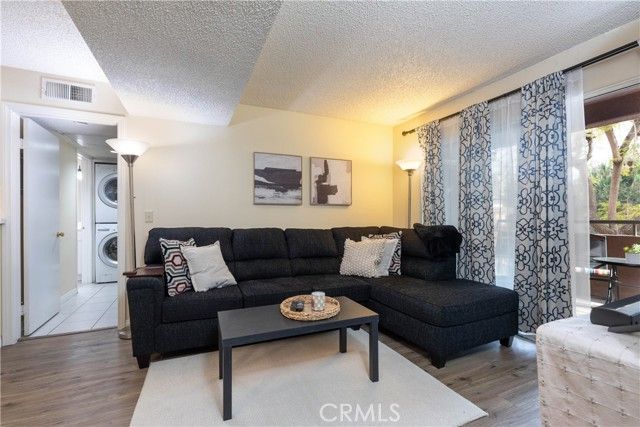 2507 15th 118, Long Beach, CA 90804