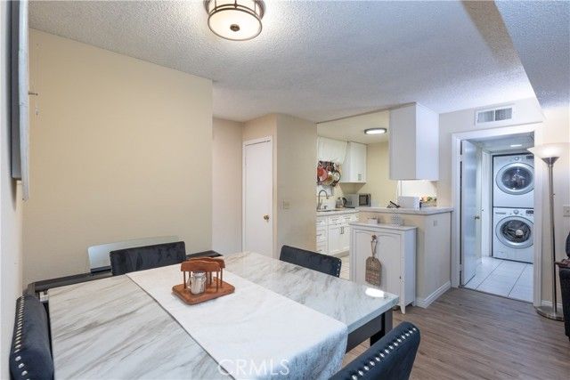 2507 15th 118, Long Beach, CA 90804