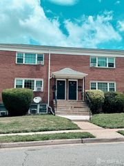260 Loring Avenue 3B, Edison, NJ 08817