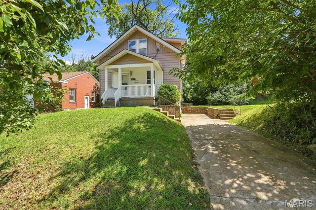 3726 Avondale Avenue, Northwoods, MO 63121