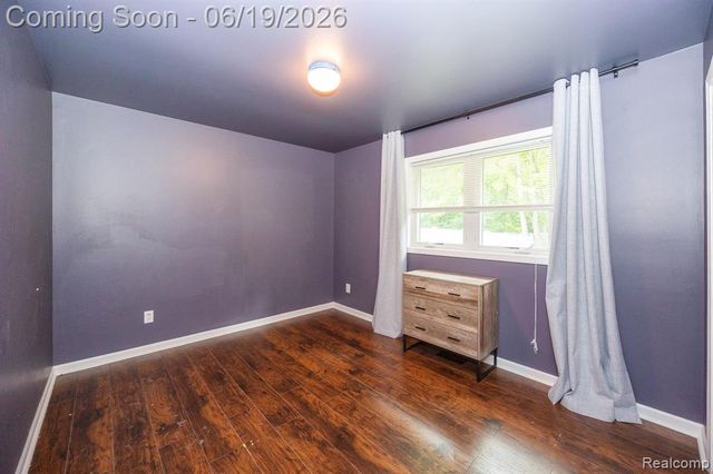 17680 Fox Glen Drive, Riverview, MI 48193