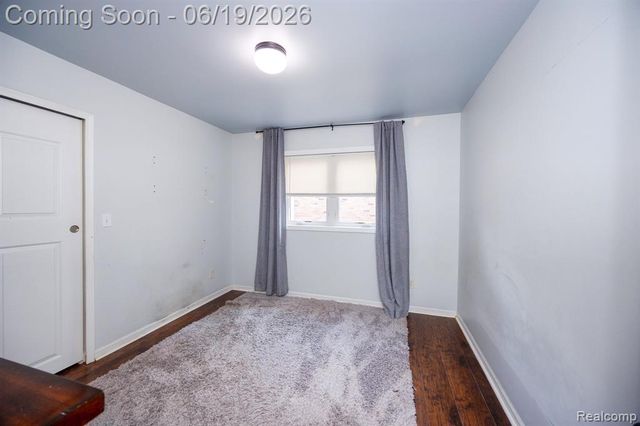 17680 Fox Glen Drive, Riverview, MI 48193