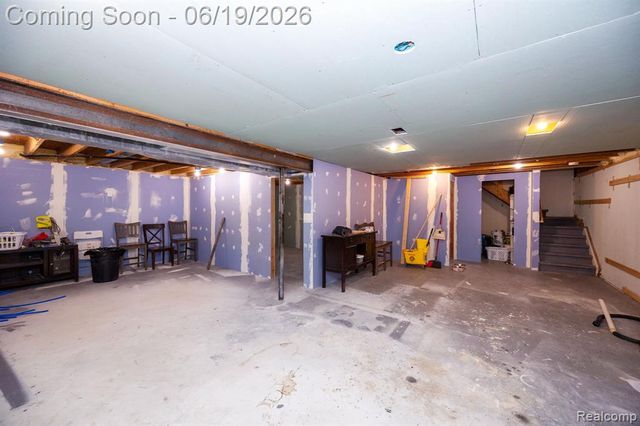 17680 Fox Glen Drive, Riverview, MI 48193