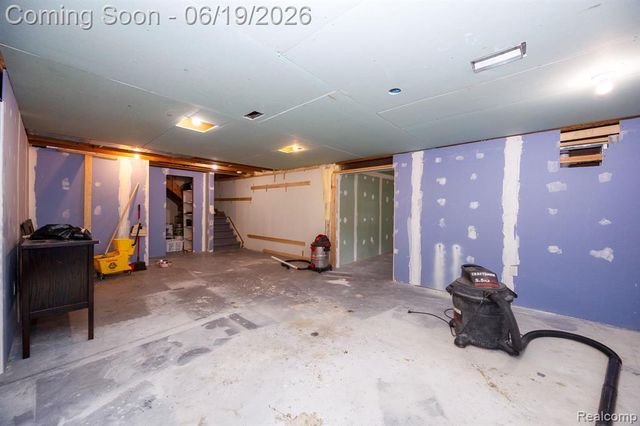 17680 Fox Glen Drive, Riverview, MI 48193