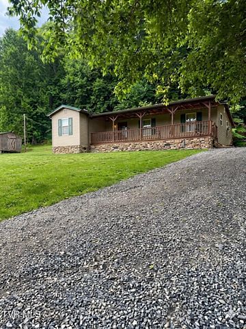 1672 Pressmens Home Road, Rogersville, TN 37857