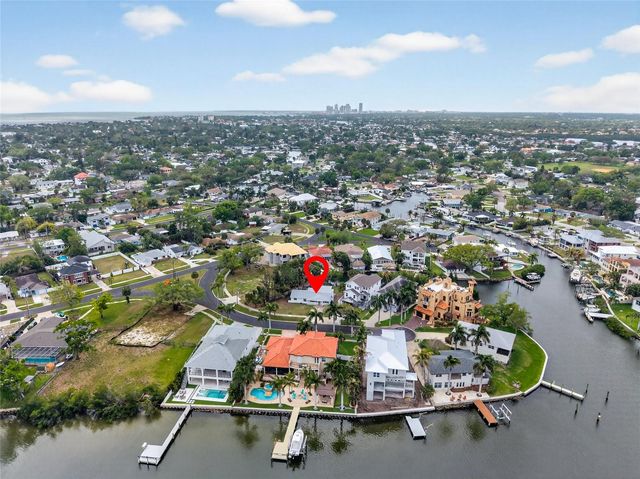 1809 BAYOU GRANDE BOULEVARD NE, St Petersburg, FL 33703