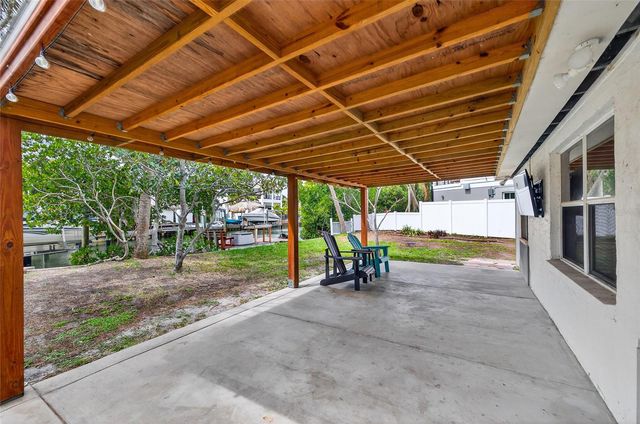 1809 BAYOU GRANDE BOULEVARD NE, St Petersburg, FL 33703