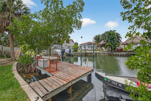 1809 BAYOU GRANDE BOULEVARD NE, St Petersburg, FL 33703