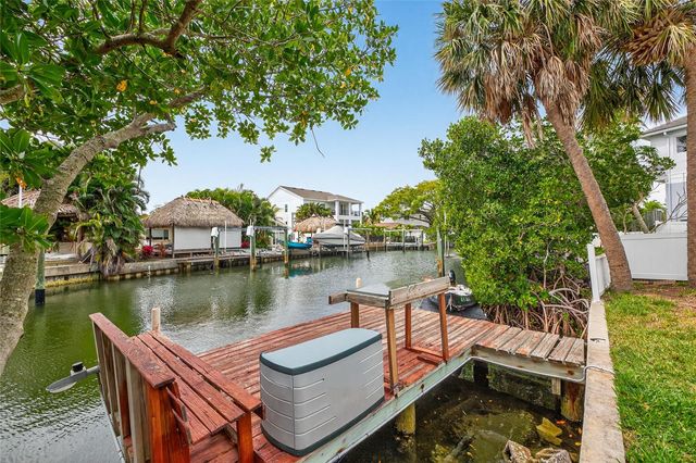 1809 BAYOU GRANDE BOULEVARD NE, St Petersburg, FL 33703