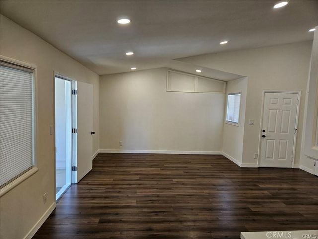 44027 Heaton Avenue, Lancaster, CA 93534