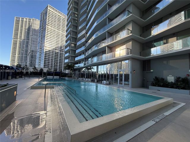 77 SE 5 St 2015, Miami, FL 33131