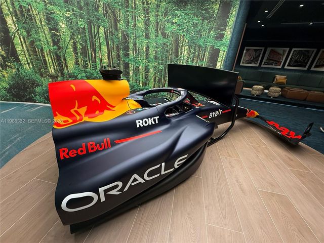 77 SE 5 St 2015, Miami, FL 33131