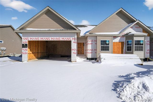 13136 Harbor Landings Drive 85, Fenton, MI 48430