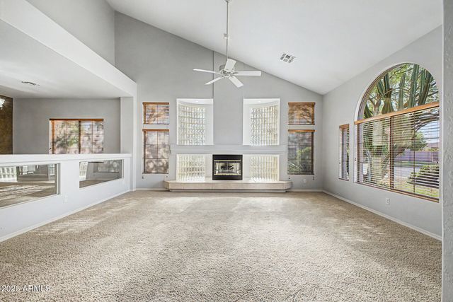 2721 W TULSA Street, Chandler, AZ 85224