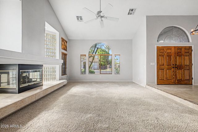 2721 W TULSA Street, Chandler, AZ 85224