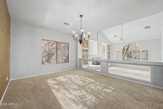 2721 W TULSA Street, Chandler, AZ 85224