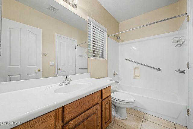 2721 W TULSA Street, Chandler, AZ 85224