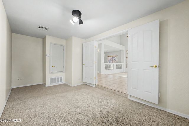 2721 W TULSA Street, Chandler, AZ 85224