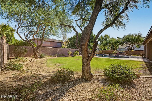 2721 W TULSA Street, Chandler, AZ 85224