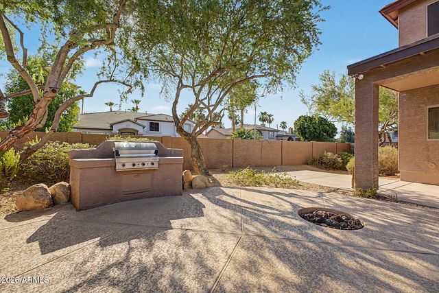 2721 W TULSA Street, Chandler, AZ 85224