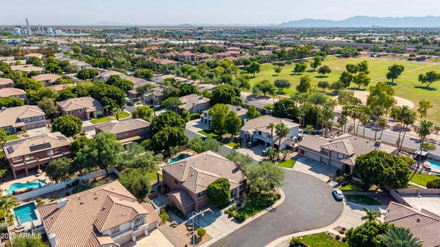 2721 W TULSA Street, Chandler, AZ 85224