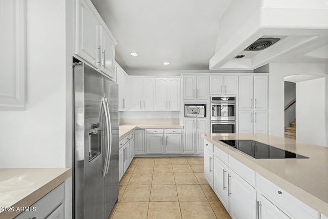2721 W TULSA Street, Chandler, AZ 85224