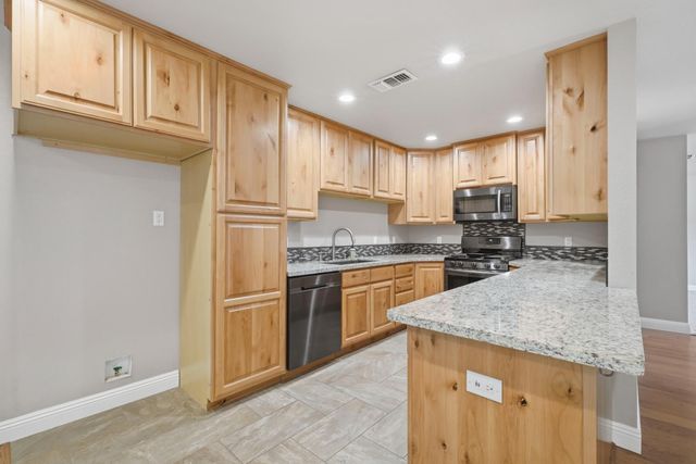 5453 Norway Dr, Orangevale, CA 95662