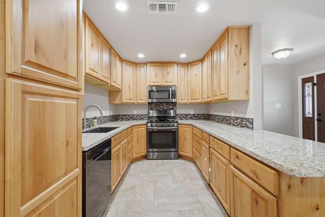 5453 Norway Dr, Orangevale, CA 95662
