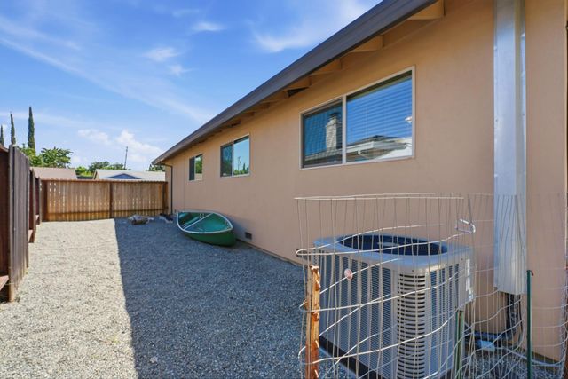 5453 Norway Dr, Orangevale, CA 95662