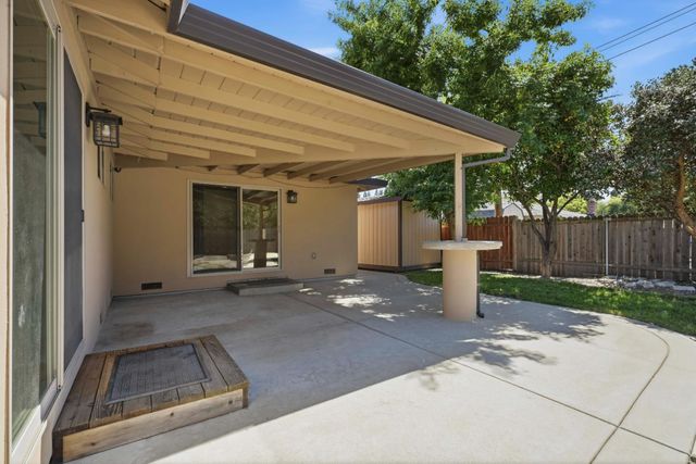 5453 Norway Dr, Orangevale, CA 95662