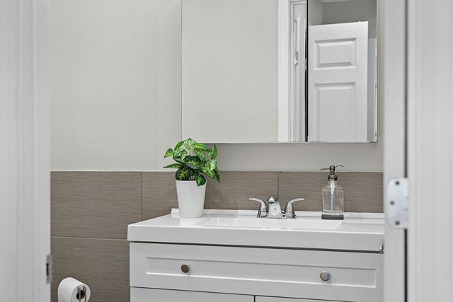 474 Broadway 26, Somerville, MA 02145