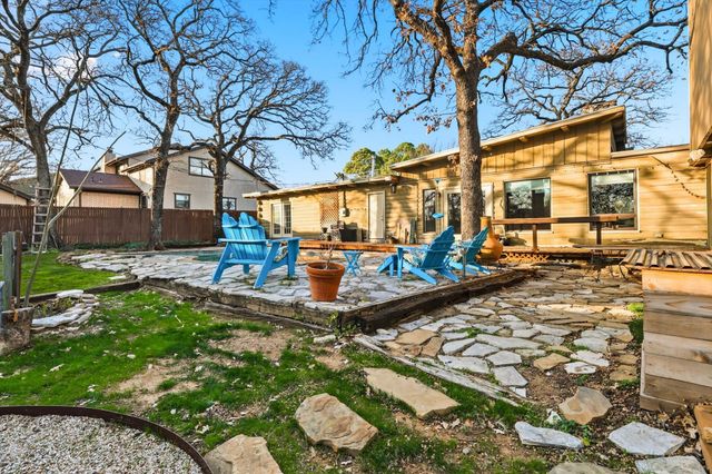 828 Highland Village Road, Highland Village, TX 75077