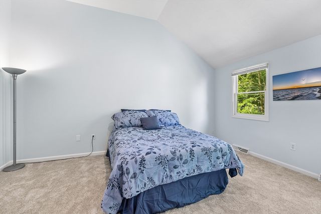 89 Old Andover Rd, North Reading, MA 01864