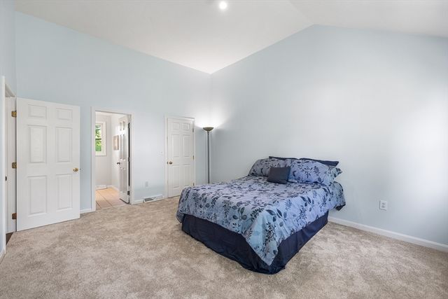 89 Old Andover Rd, North Reading, MA 01864