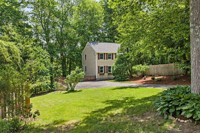 89 Old Andover Rd, North Reading, MA 01864