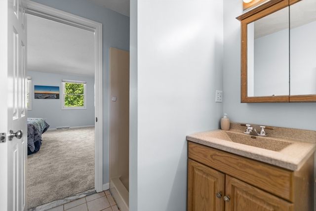 89 Old Andover Rd, North Reading, MA 01864