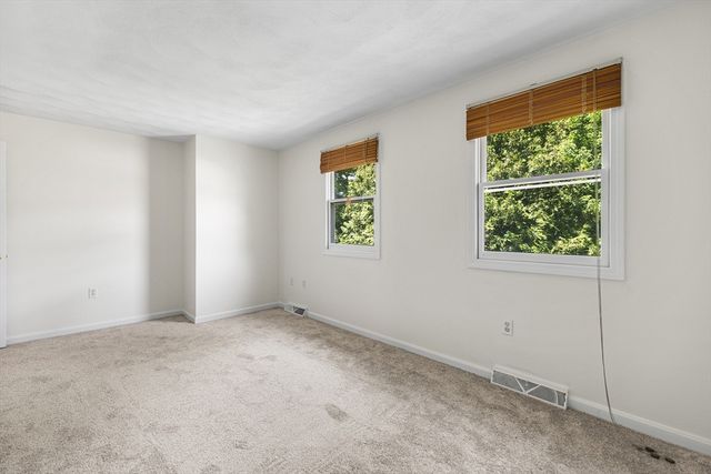 89 Old Andover Rd, North Reading, MA 01864