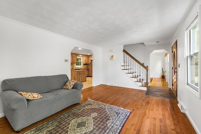 89 Old Andover Rd, North Reading, MA 01864