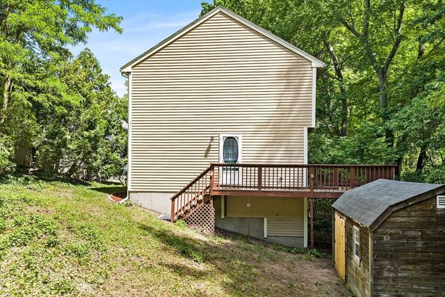89 Old Andover Rd, North Reading, MA 01864