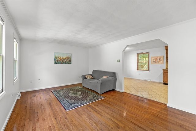 89 Old Andover Rd, North Reading, MA 01864