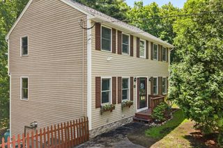 89 Old Andover Rd, North Reading, MA 01864